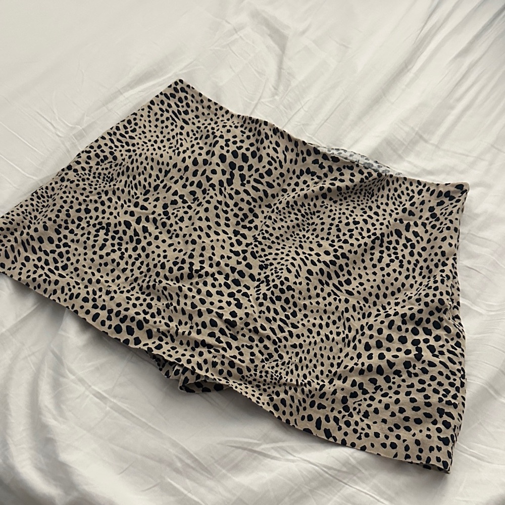 GAP High Waist Leopard Print Shorts - Black and Tan